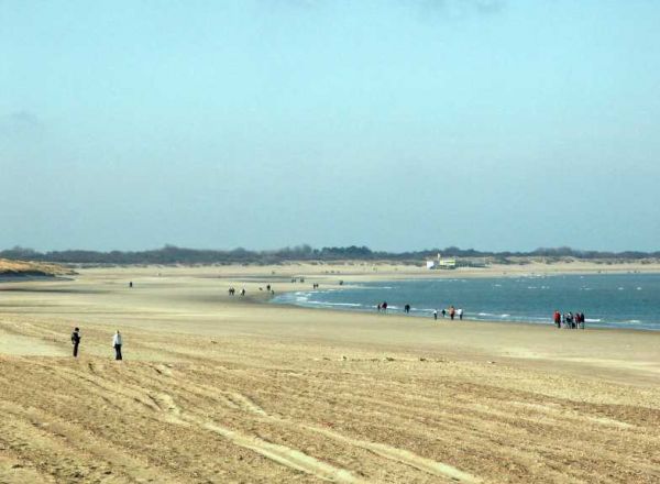Banjaardstrand Fr&uuml;hjahr mit Blick auf Vrouwenpolder